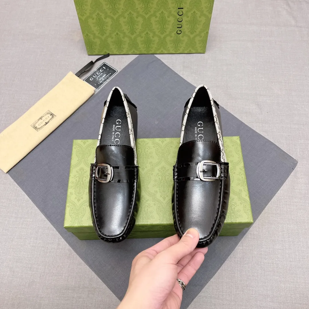 p400 GUCCI, Gucci official flagship store original casual beanie shoes ~ Four Seasons Trendy Shoes 👟》New version at the counter, Gucci 1:1 high-quality workmanship, upper: imported pebbled calfskin, genuine sweat-absorbent pigskin lining, fashionable lazy business style design, casual loafers, running shoes are perfect for young people. British fashion boots 😍 Equipped with original raw rubber wear-resistant outsole, absolutely high-end and classy, ​​suitable for drivers only 🚗 A must-have for fashionable men, standard code 37-45 No. 071